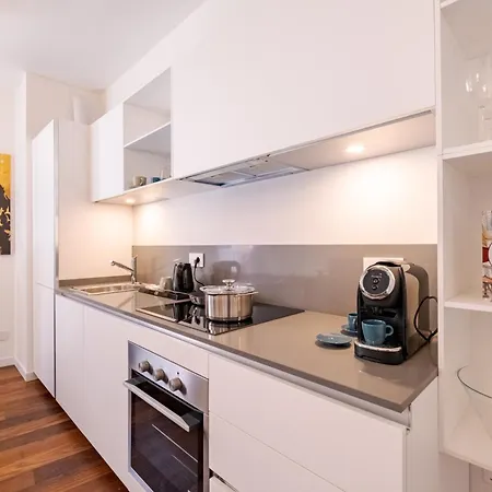 Apartamento Essenza - Modern Comfort - In The Heart Of - 5min To Station - 10min To Dumo *