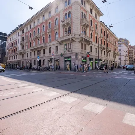 Essenza - Modern Comfort - In The Heart Of - 5min To Station - 10min To Dumo Apartament